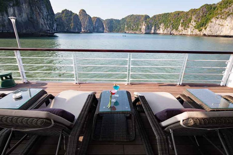 jade sails cruise halong