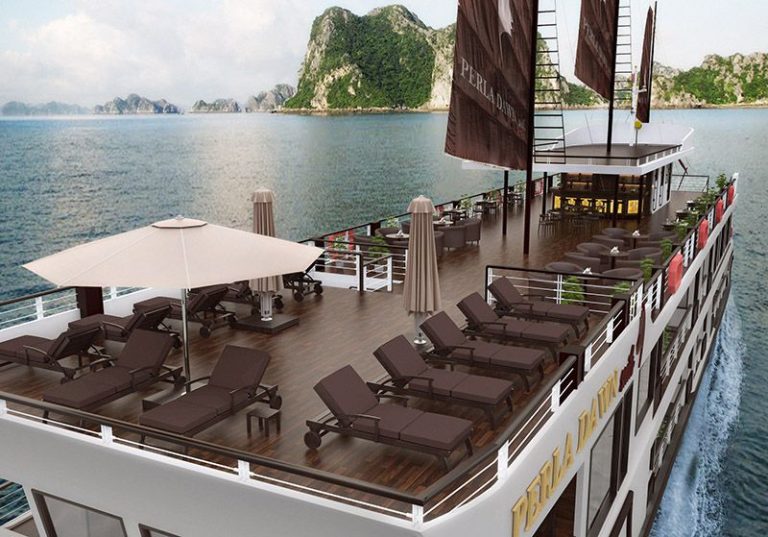 perla dawn sails halong bay