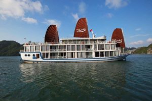 La Pinta Cruise Lan Ha Bay & Cat Ba Island