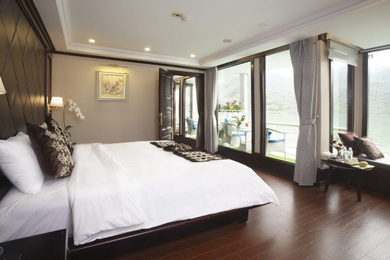la pinta cruise halong
