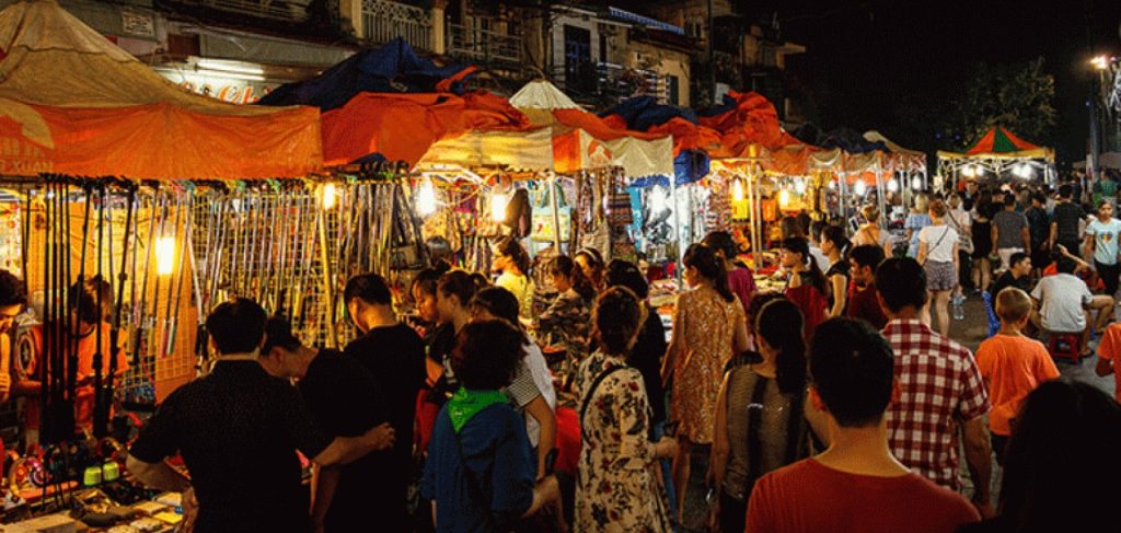 night market hanoi