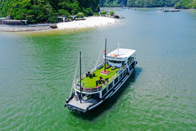 Phoenix Cruise Halong Bay Day Tour