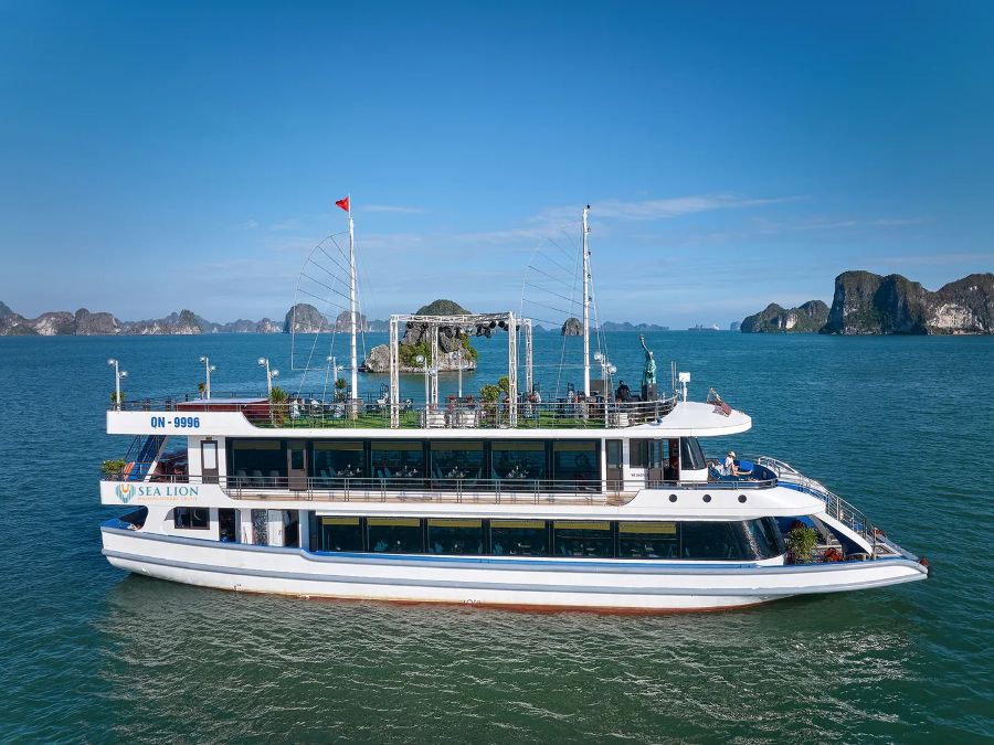 SeaLion Cruise Halong Bay