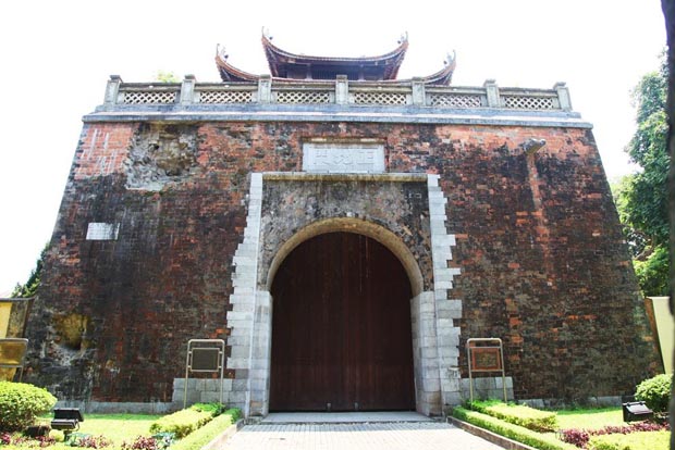 thang long citadel hanoi