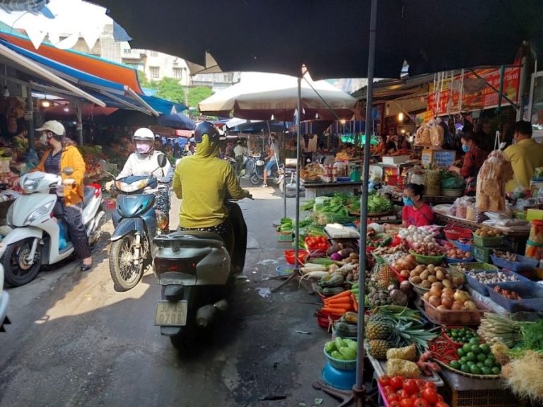 wet market hanoi