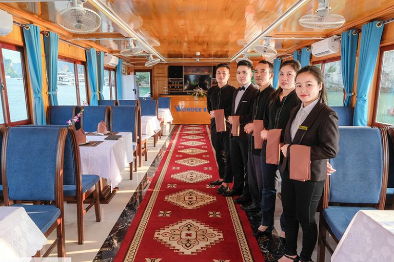 wonderbay luxury cruise halong day tour